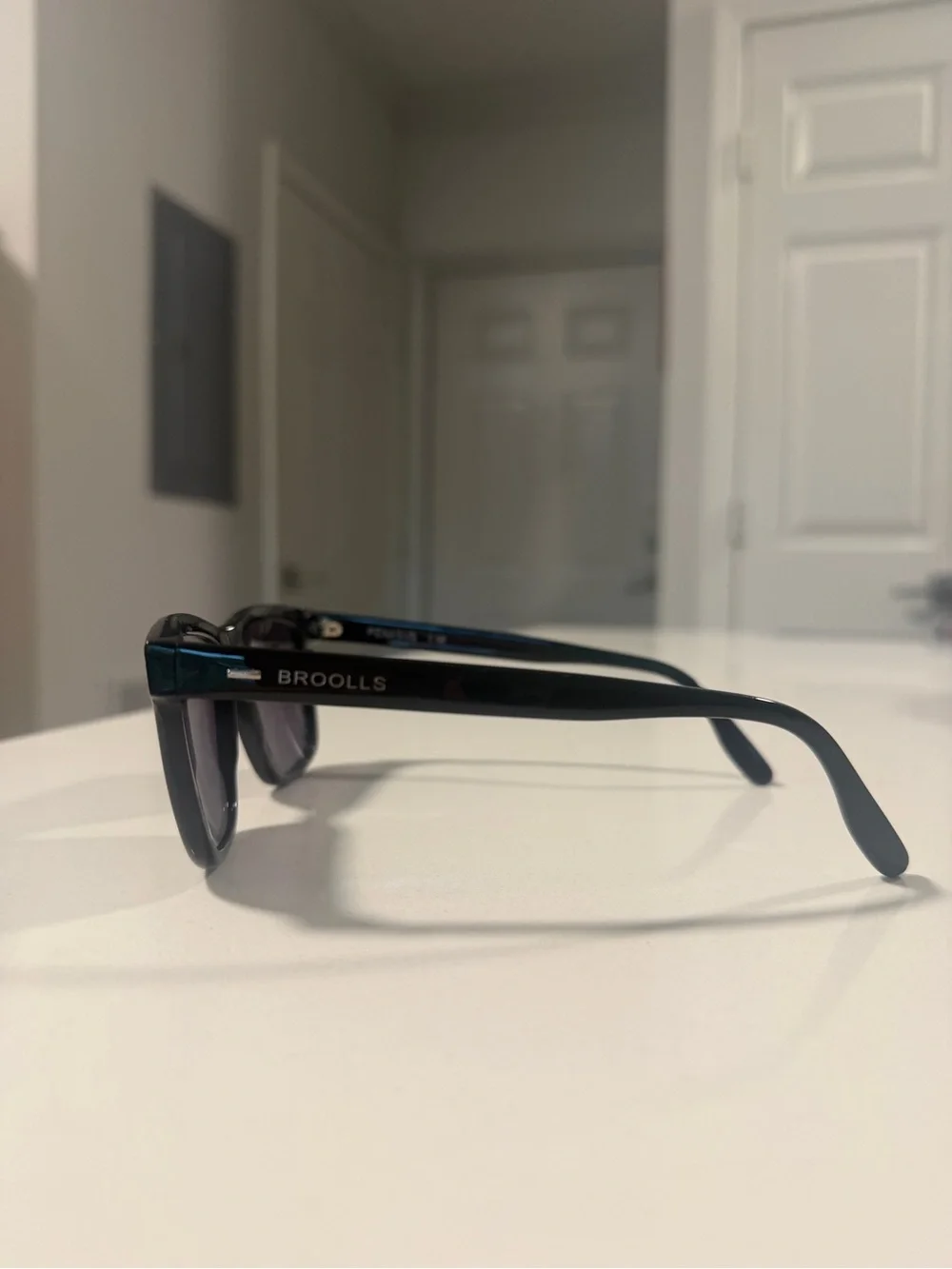 Broolls Black Sunglasses - Classic Square Frame
